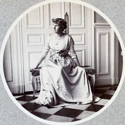 Simone Menier