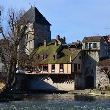 Moret-sur-Loing: Cidade Real e Medieval